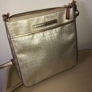 Tommy Hilfiger crossbody